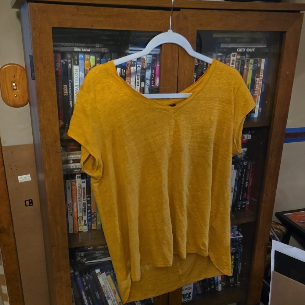 Tahari ASL Yellow Ribbed Blouse